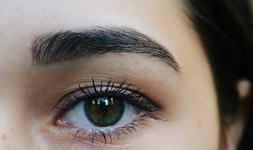 brown eyebrow threading example